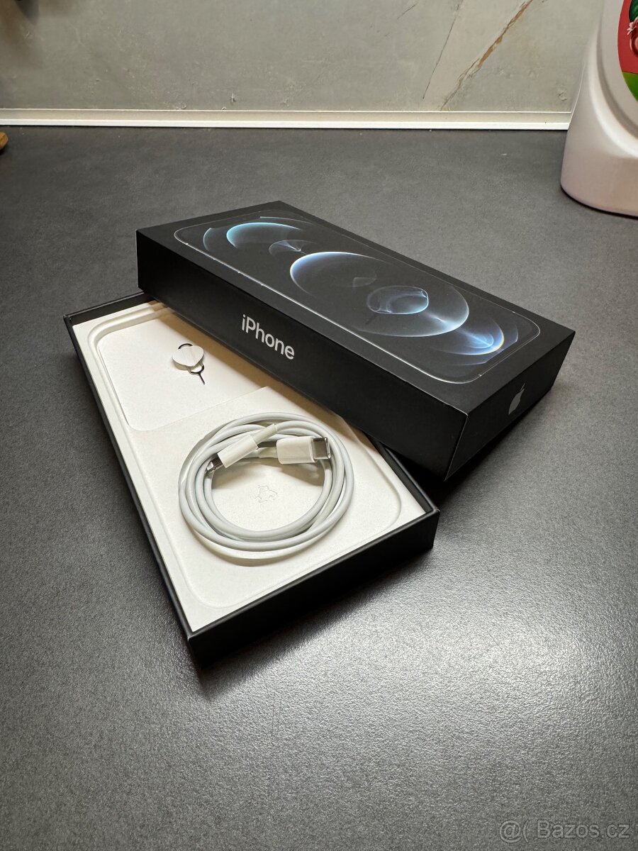 iPhone 12 Pro Max 128 GB - výborný stav - 12