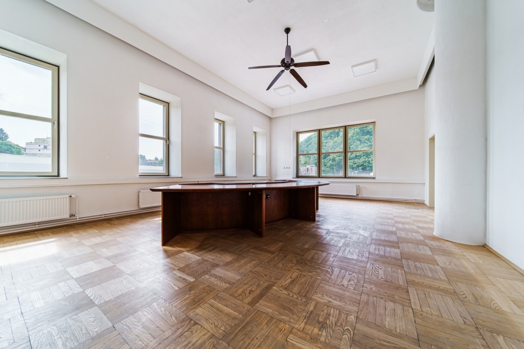 Administrativní budova Adamov u Brna 2325m2 - 12