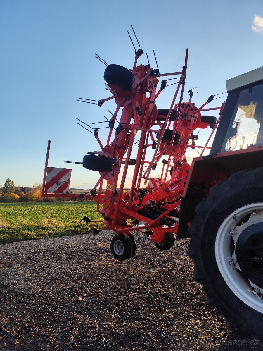 Obraceč píce KUHN GF 8702 - 12