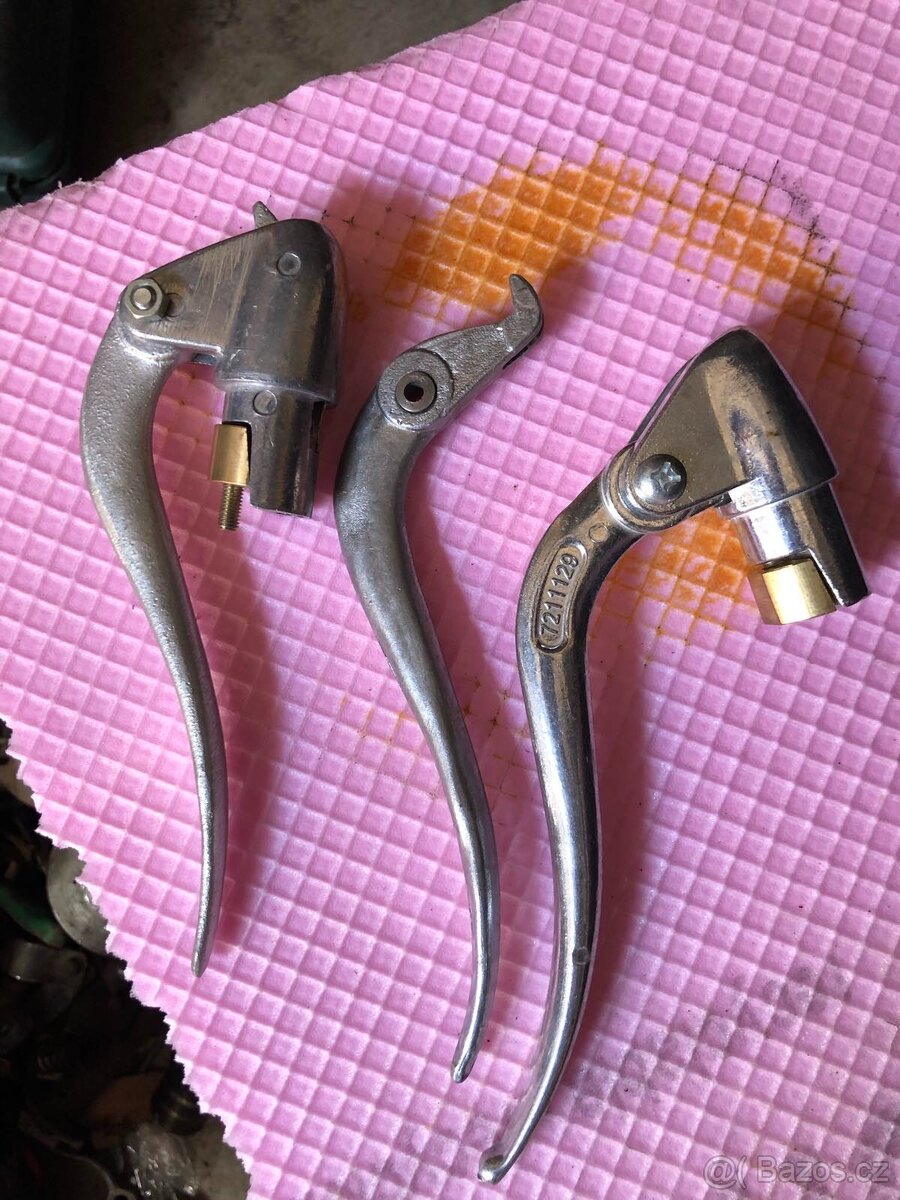 Řidítka rukojeť plynů rukojeť gumová M72 Dněpr Ural K750 - 12