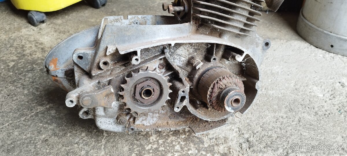 Předválečná Jawa předválečná ČZ - 12