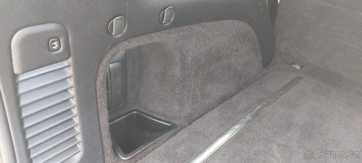 Jeep grand Cherokee 2011 ----- 258 550 Km - 12