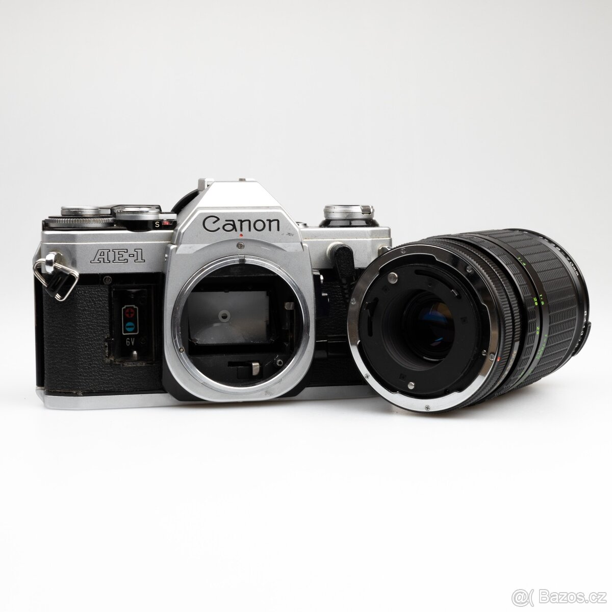 nefunkční Canon AE-1 s objektivem - 12