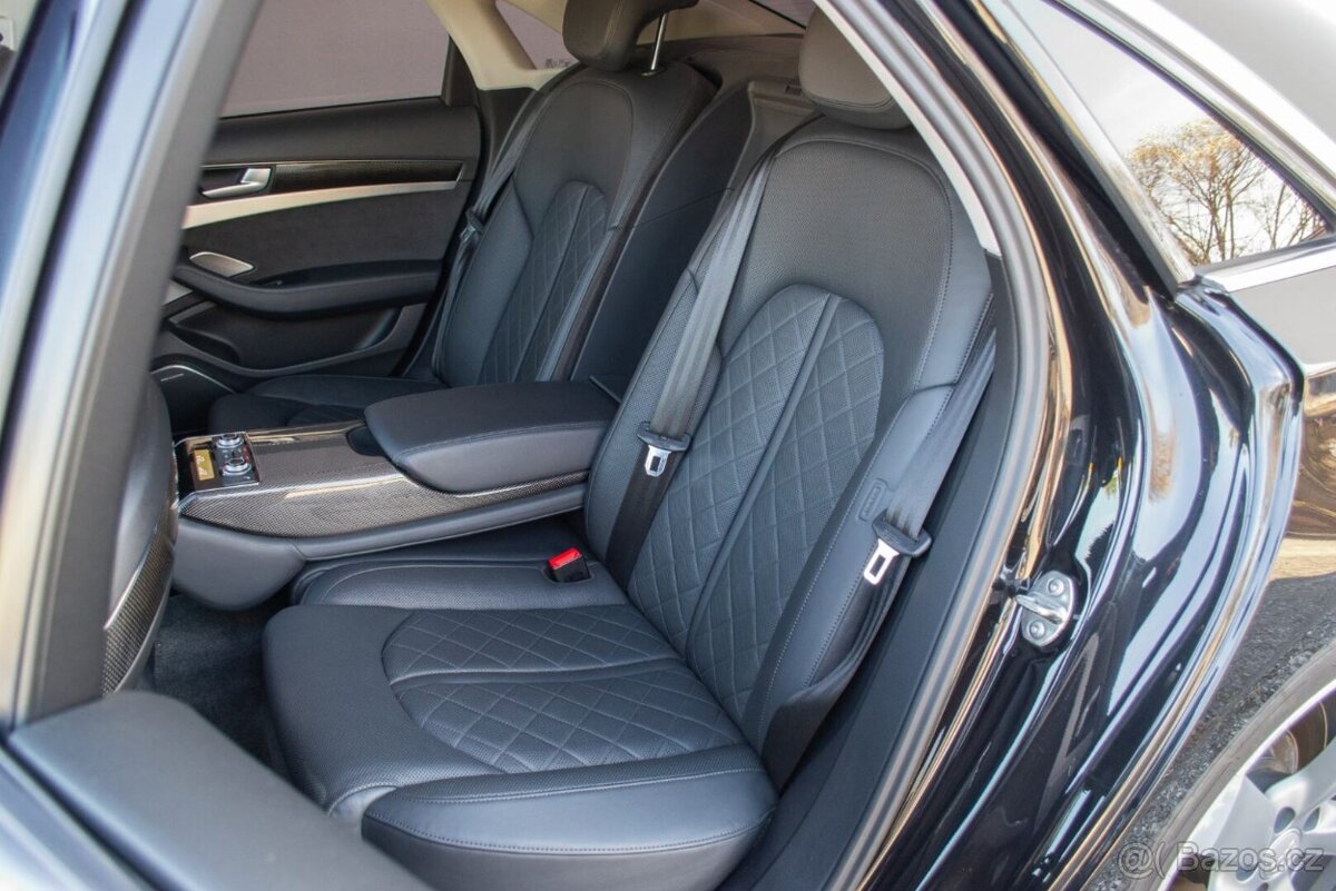 Audi S8 D4 4.0 TFSI Quattro AT/8 - 12