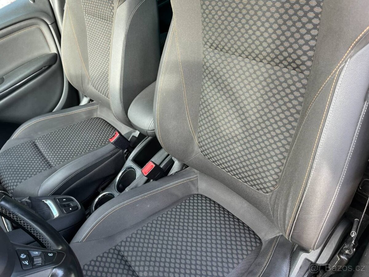 Opel Zafira Tourer 1.4 benzín + LPG - 12