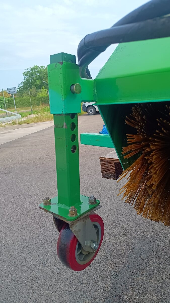 Zametací kartáč - 12