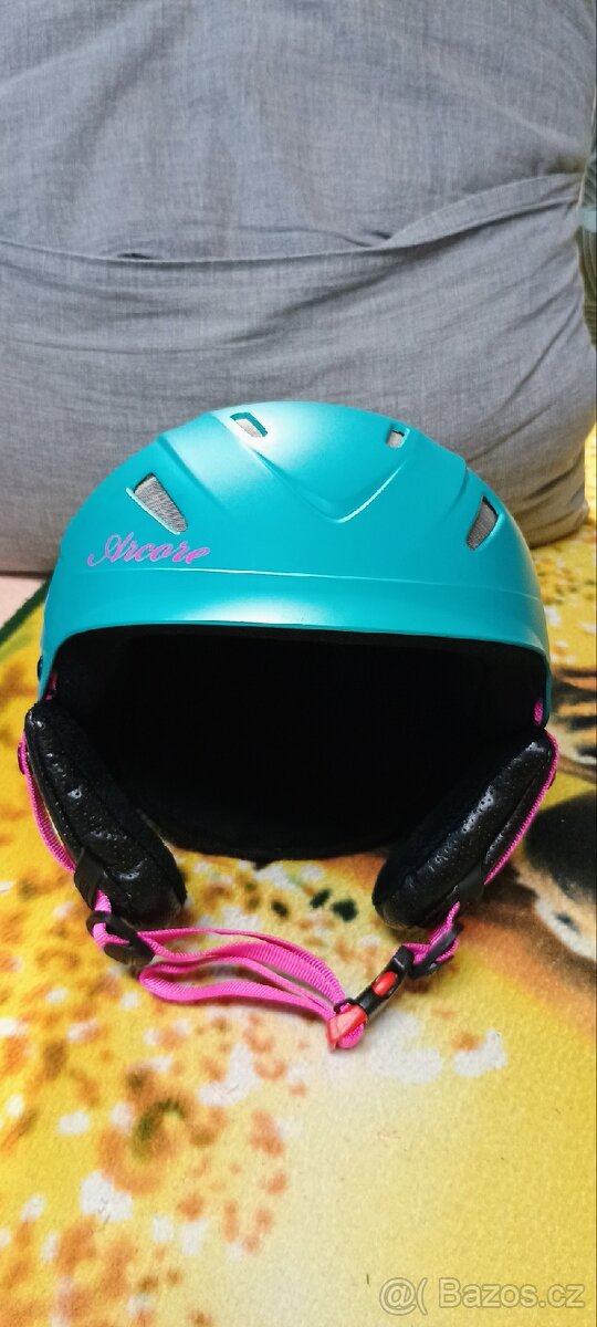 Lyžařská helma+brýle - 12