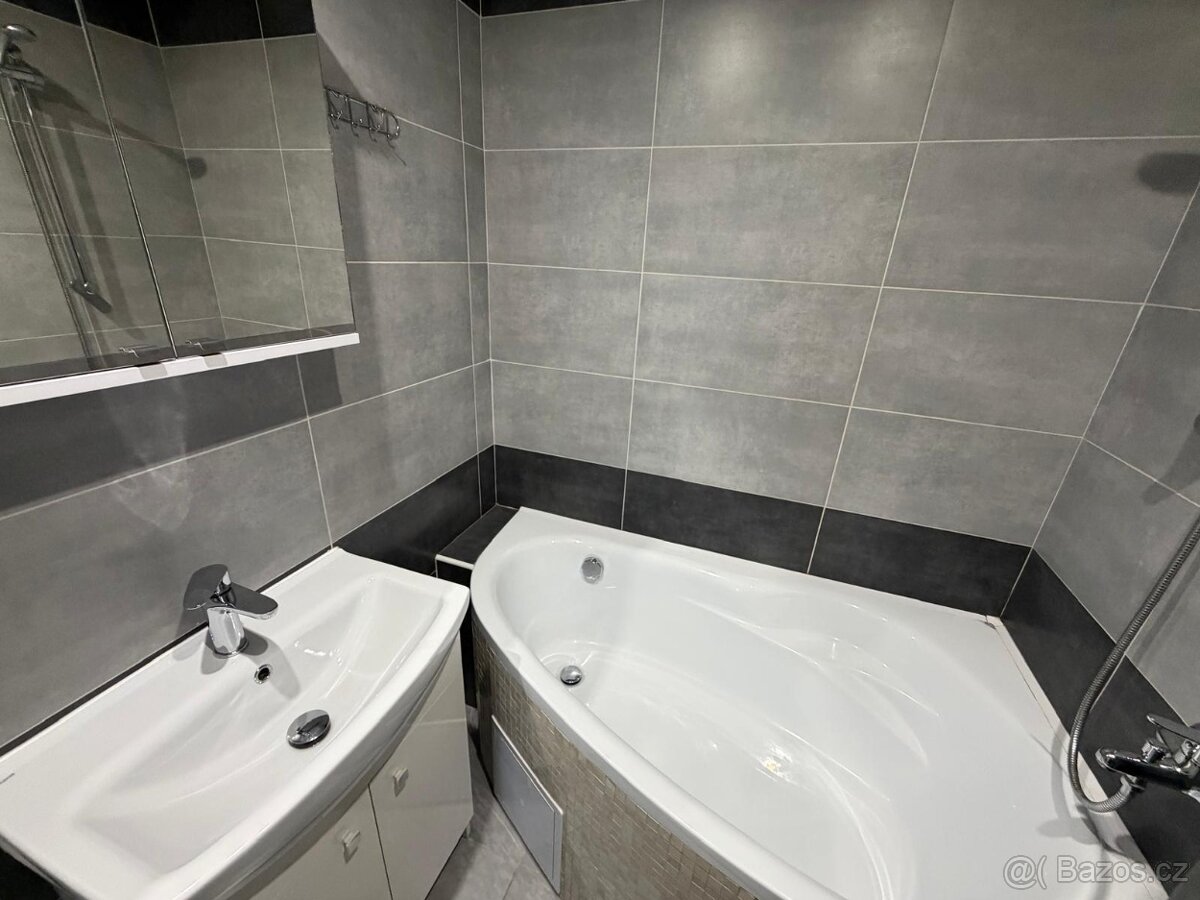 Byt 4+1+L, ul. J.A. Komenského - 12