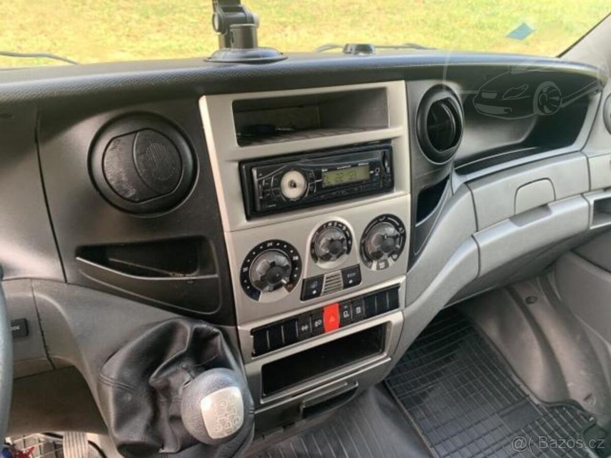 Iveco Daily 35C13 5t podvozek + uložák - 12
