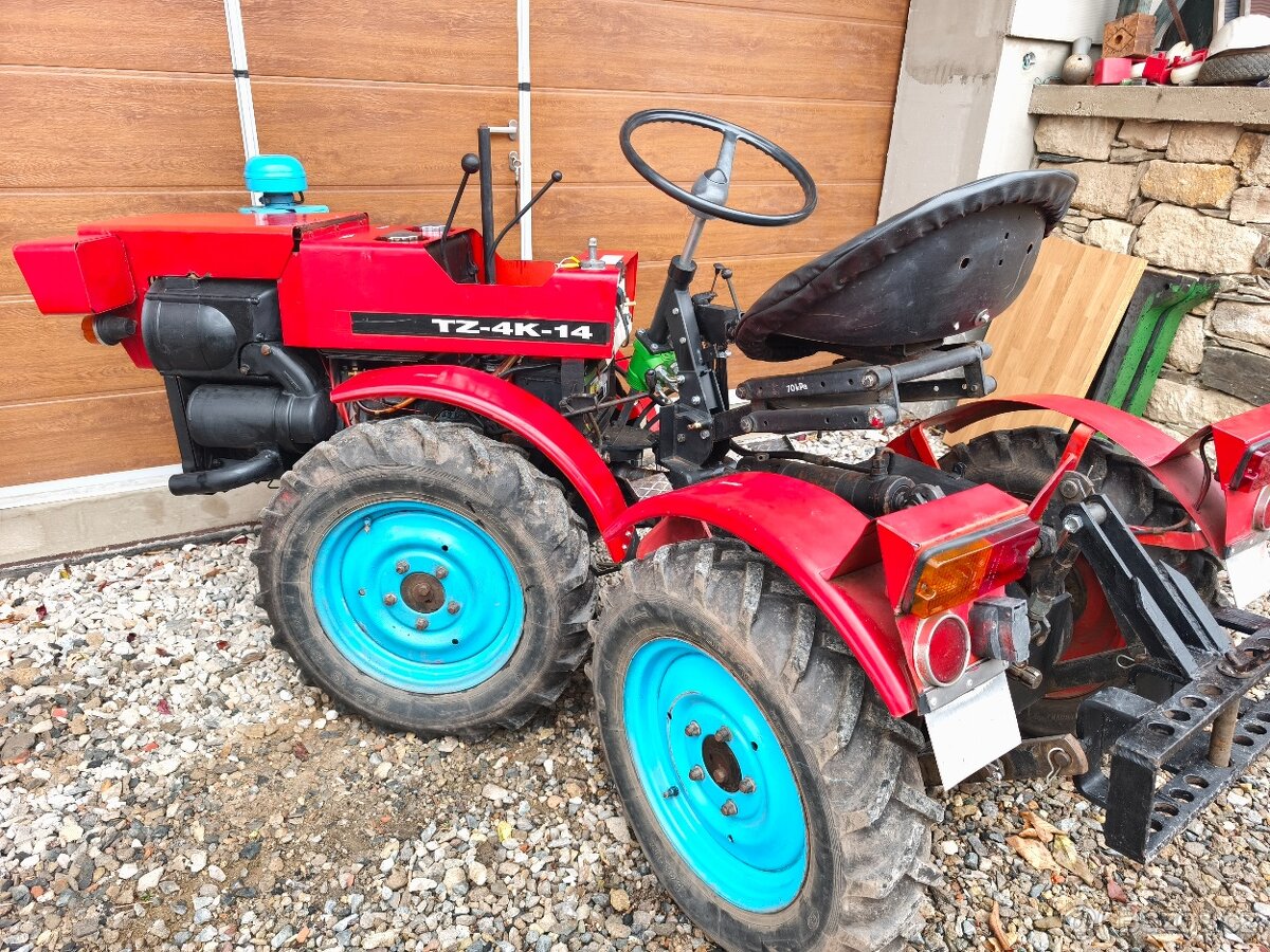 Kloubový malotraktor Agrozet TZ-4K-14 r.v. 1990 - 12