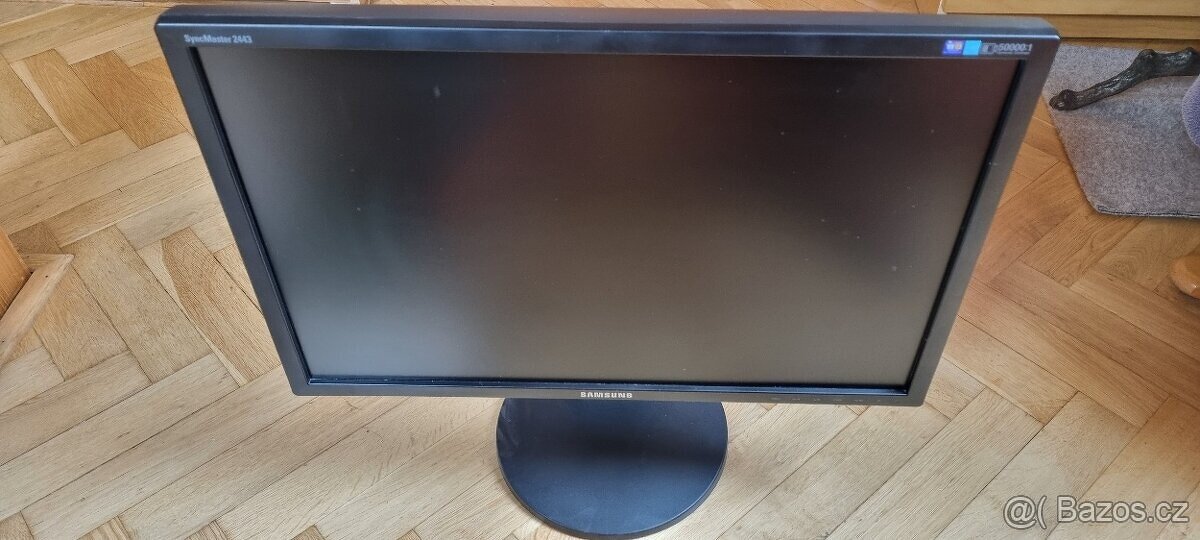 Samsung SYNCMASTER 2443bw - 24" full hd - 12