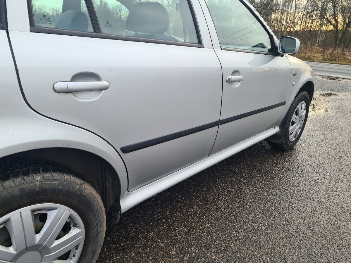 Krásná zdravá Octavia Combi Ambiente LPG s novou technickou - 12