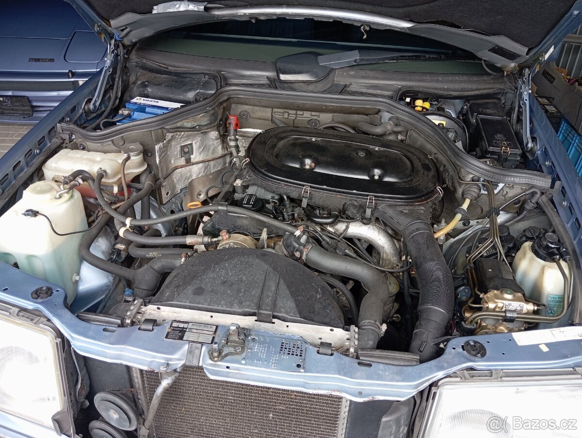 Mercedes Benz W 124 coupe ,1 Majitel - 12