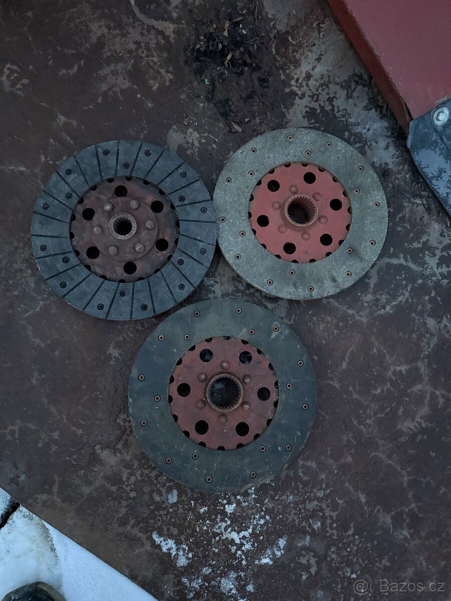 Prodám náhradní díly zetor - 12