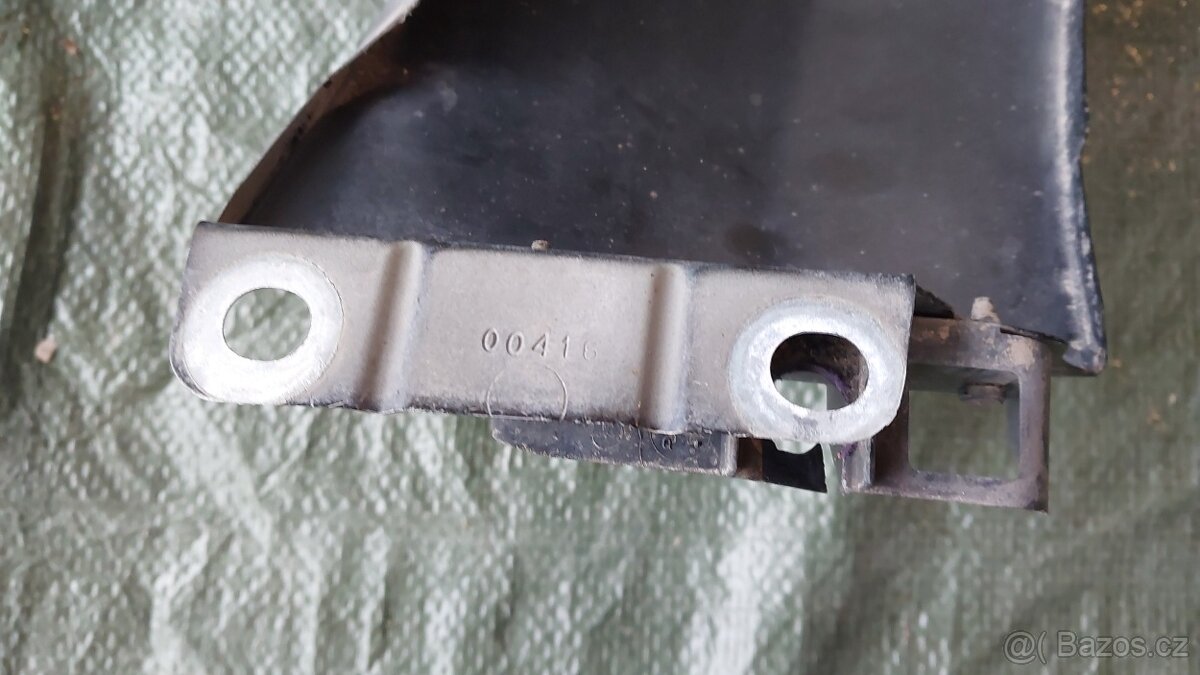 Mercedes W164 BLATNÍK LEVÝ ČERNÝ 4000kč - 12