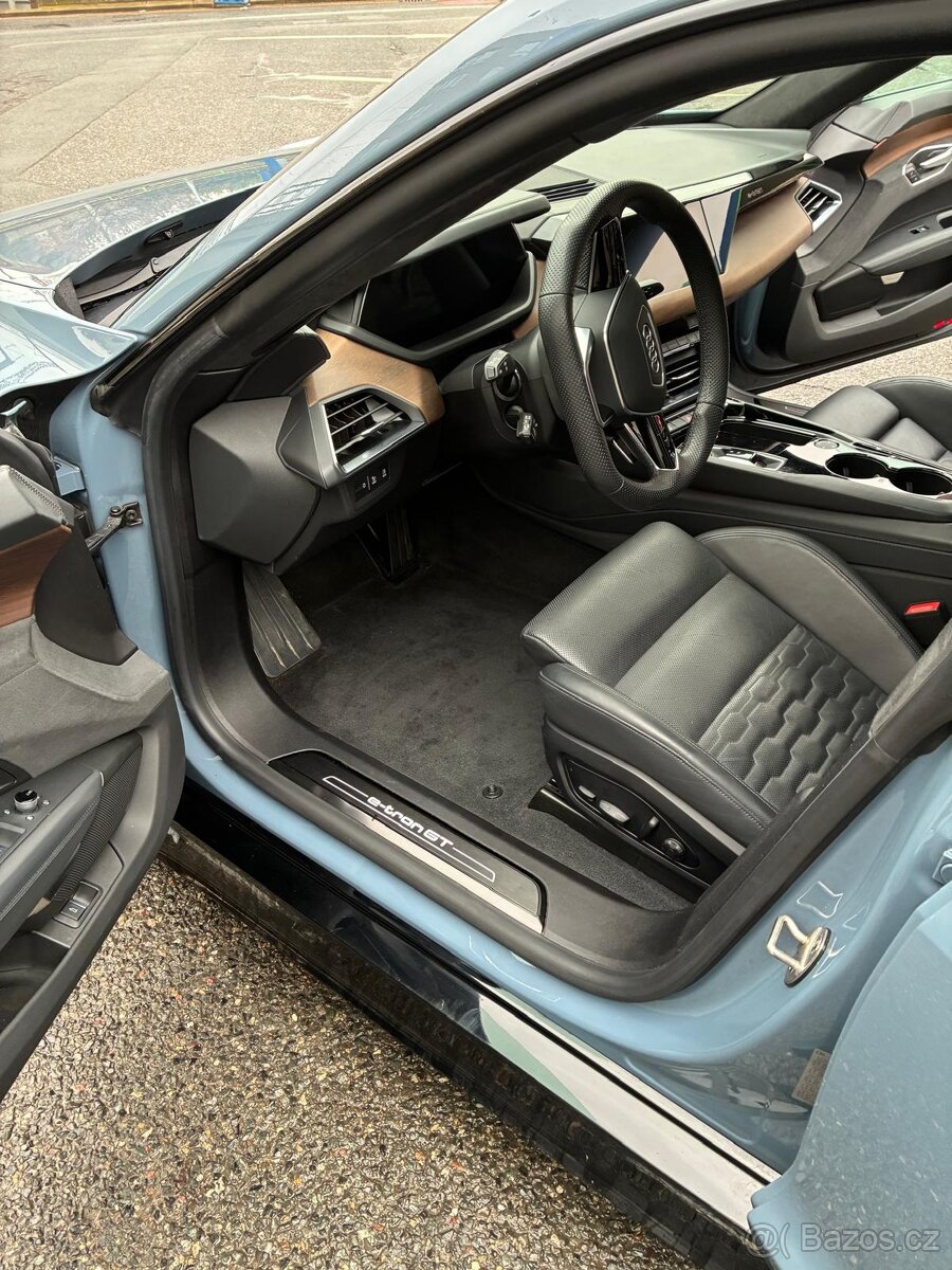 Dražba AUDI E-TRON GT 350 kW - 12
