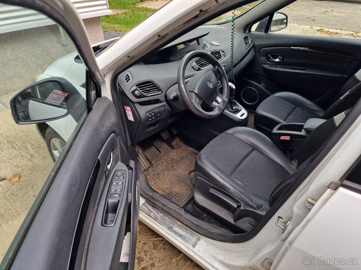 RENAULT SCENIC 3 DCi 1,5 81 kW - 12
