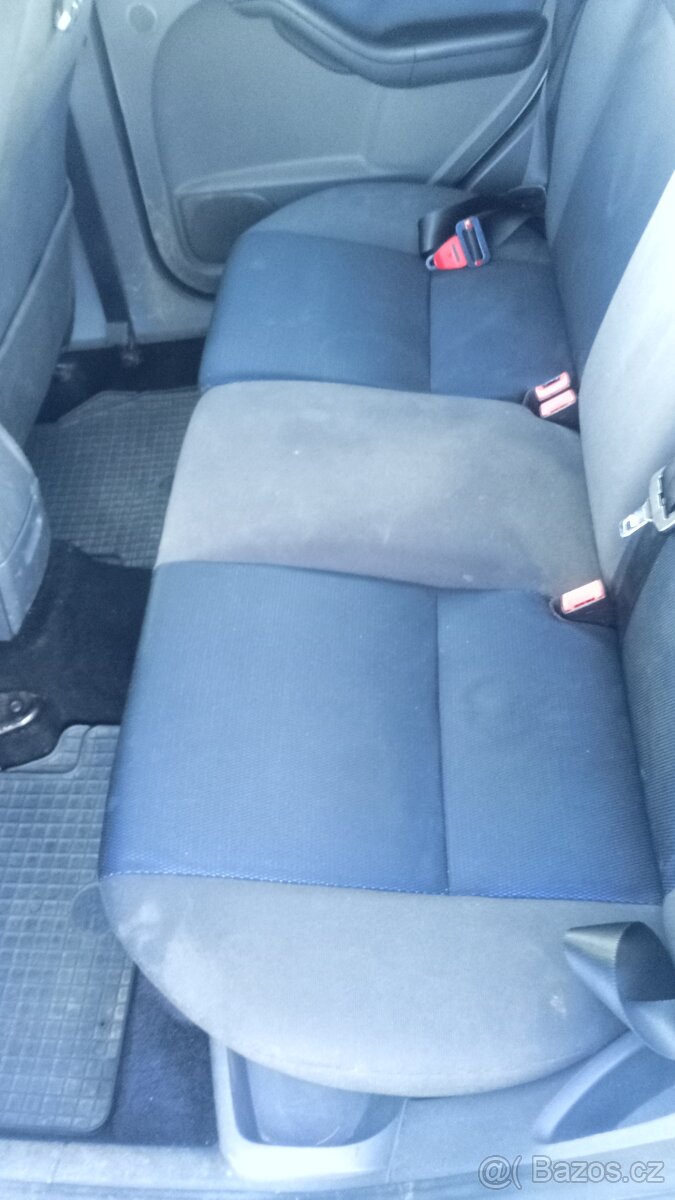 Ford Focus kombi 1.6tdci 80kw - 12