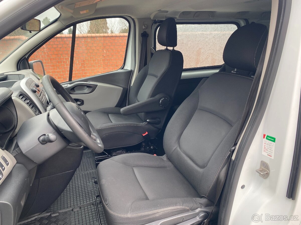 Renault Trafic 1.6DCi, 5-MÍST, 1.MAJ.ČR, VÝB.STAV - 12