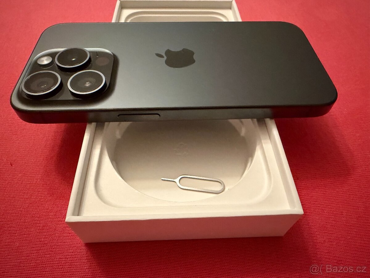 iPhone 15 Pro 256 Gb black titanium,krabice,kryt,sklo..Top - 12