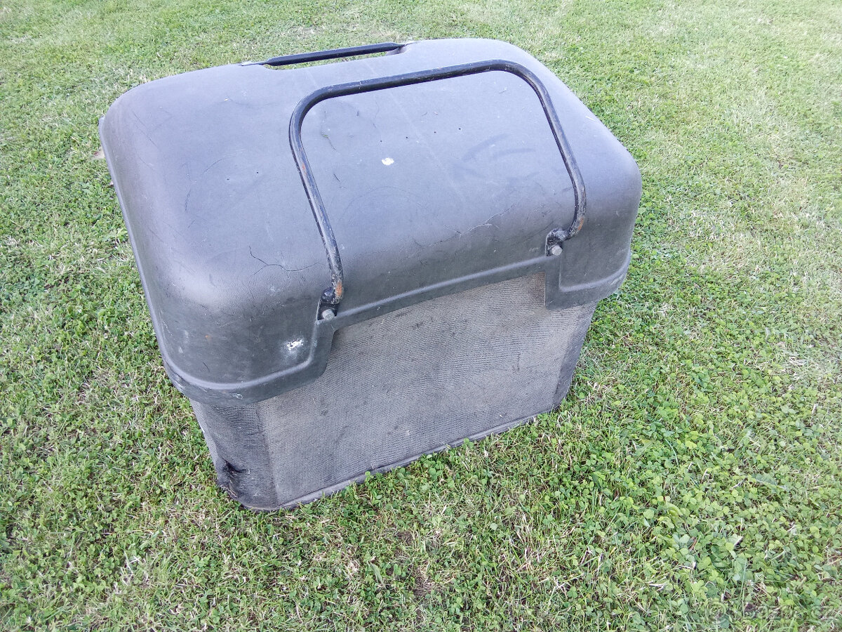 Koš na zahradní traktor - 12