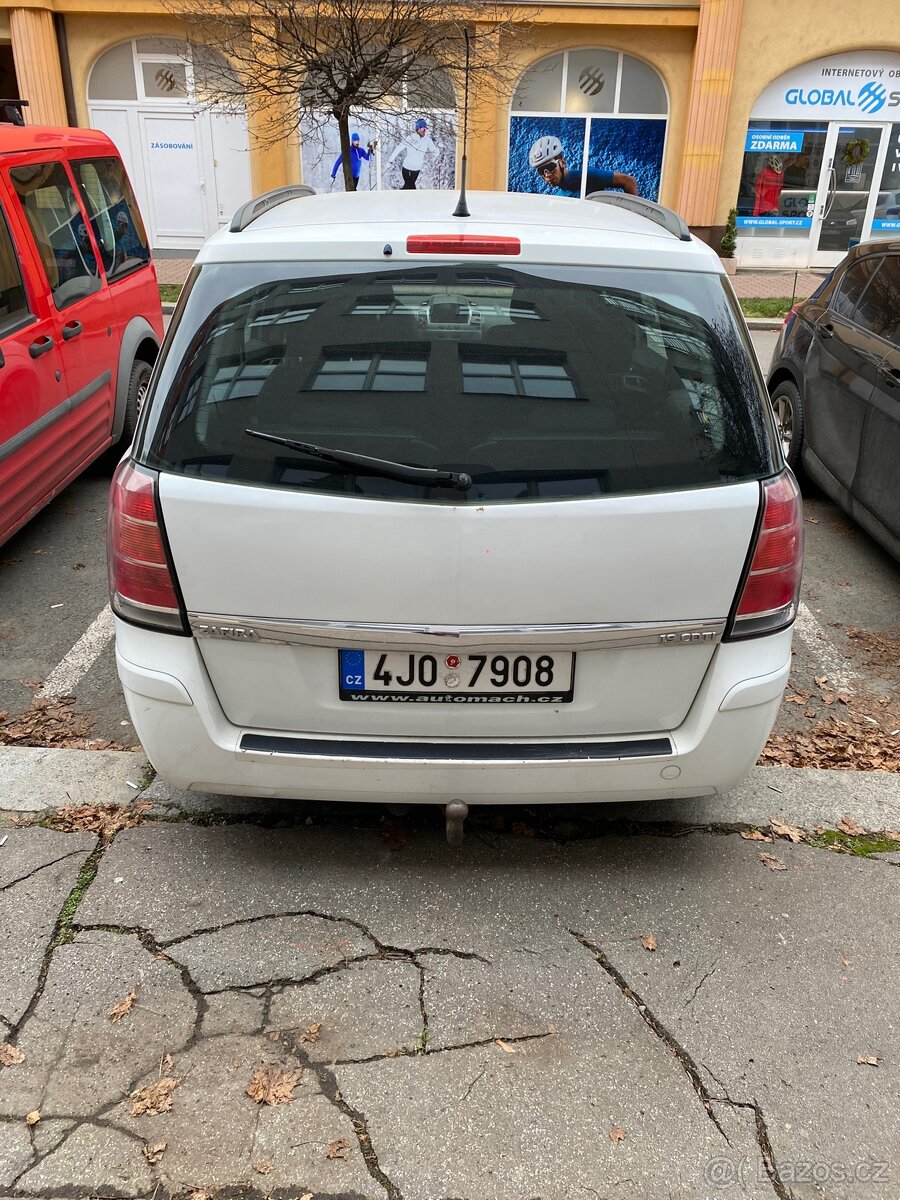 Opel Zafira 1.9 CDTI - 12