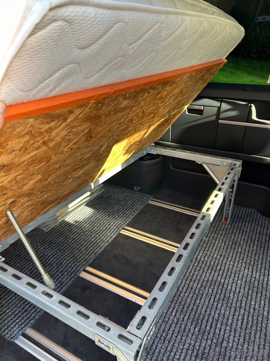 VW Multivan T6 2.0 TDI DSG 4 Motion - 12