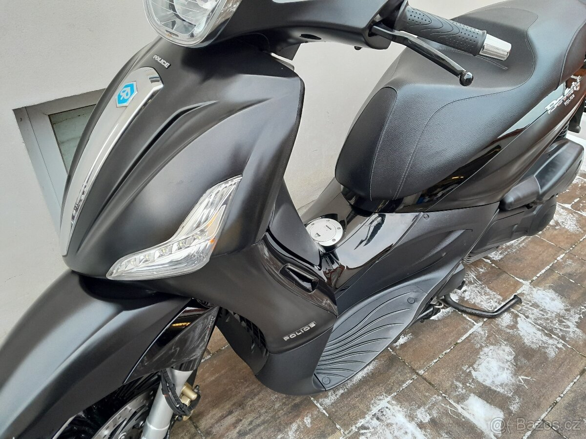 Piaggio Beverly 300i ABS, ASR, 2017, ZIMNÍ CENA - 12