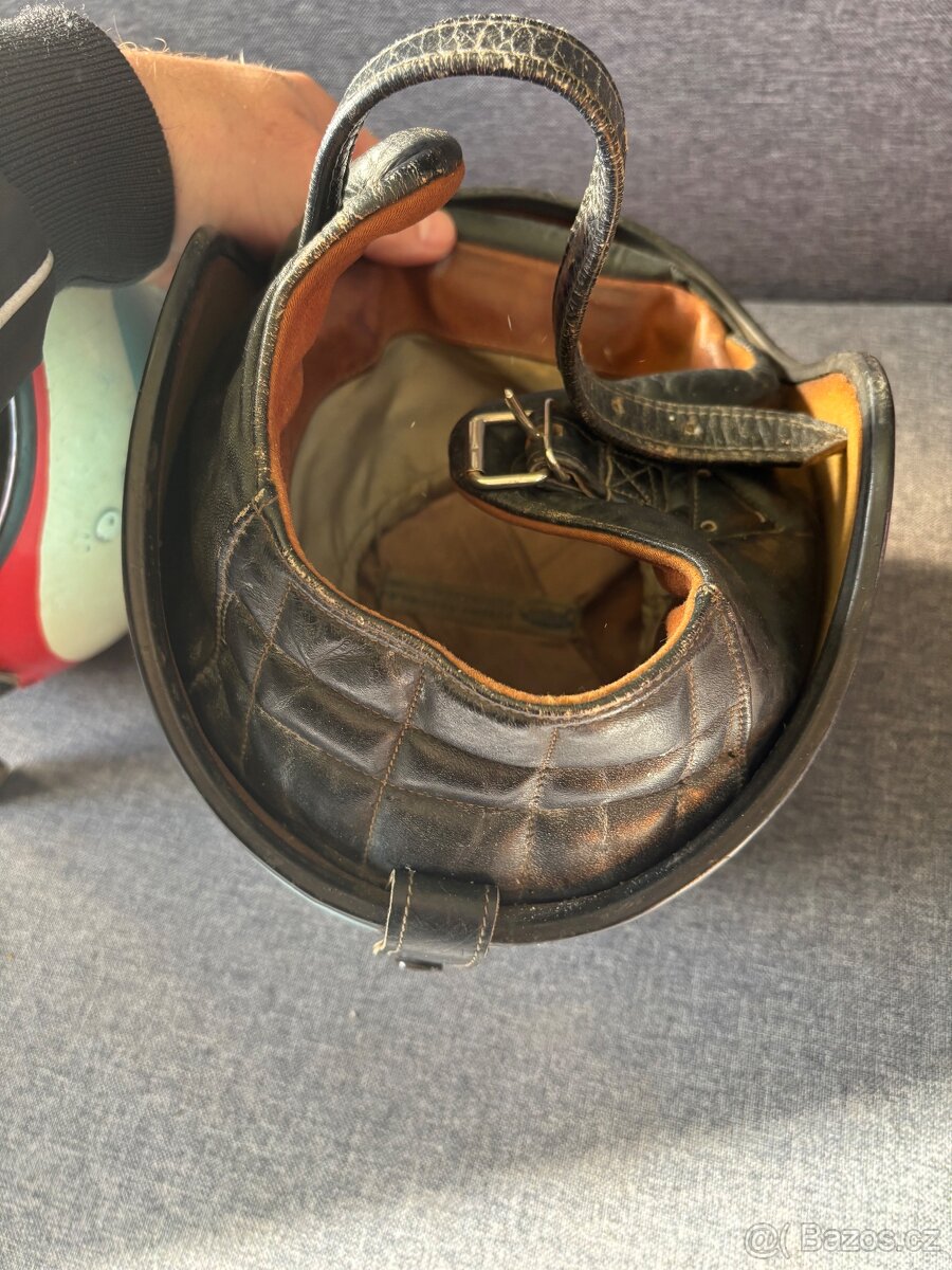 Kukla,přilby helmy - 12