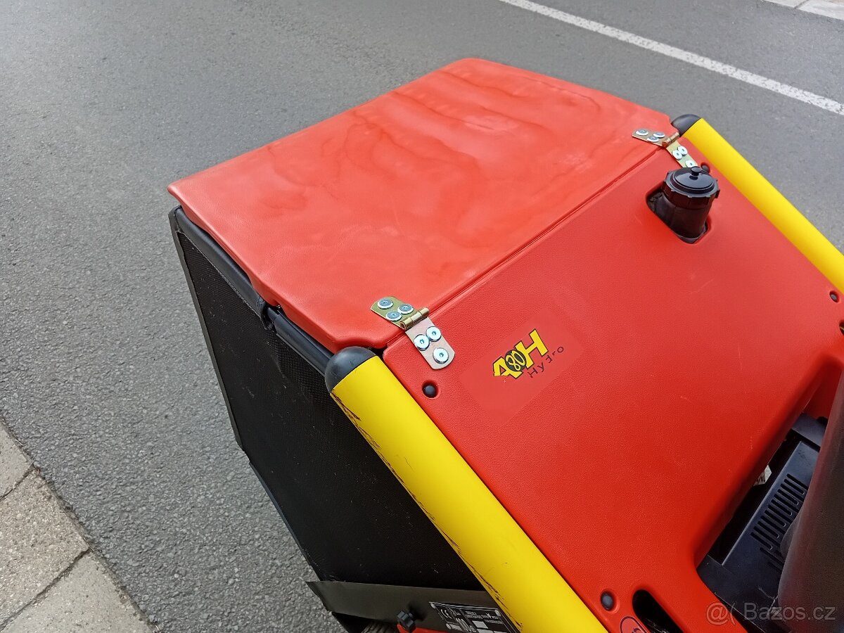 Prodám zahradní traktor Outils-wolf - 12