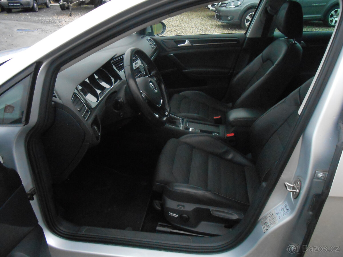 Volkswagen Golf VII 2.0 TDi 110Kw Highline CZ, 1.majitel - 12