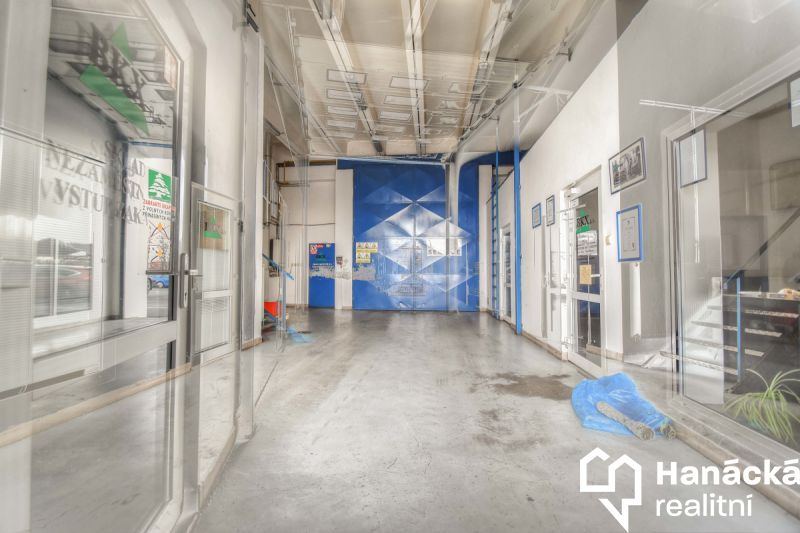 Prodej nebytových prostor a pozemků v... - 12