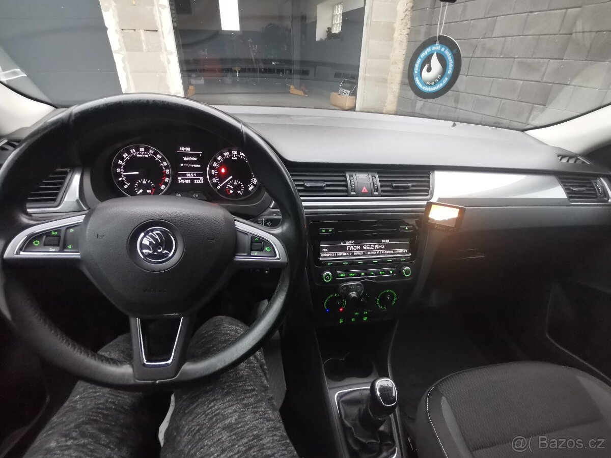 Škoda Rapid 1.6 Tdi 77kw - 12