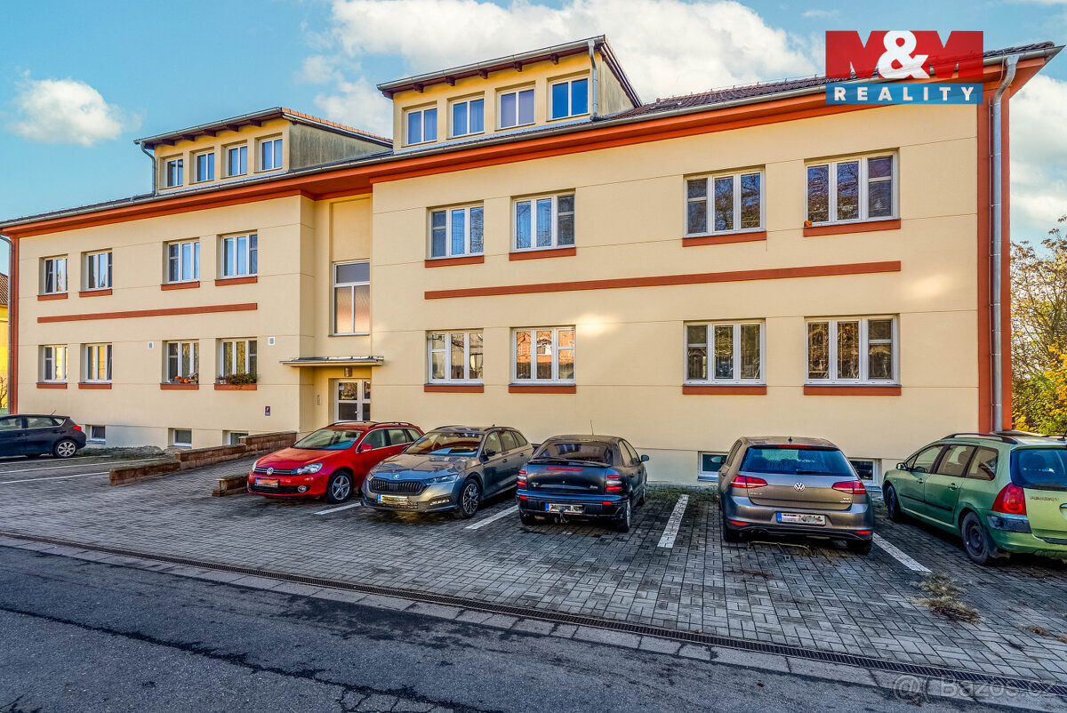 Prodej bytu 1+kk, 36 m², Milovice, ul. Rakouská - 12