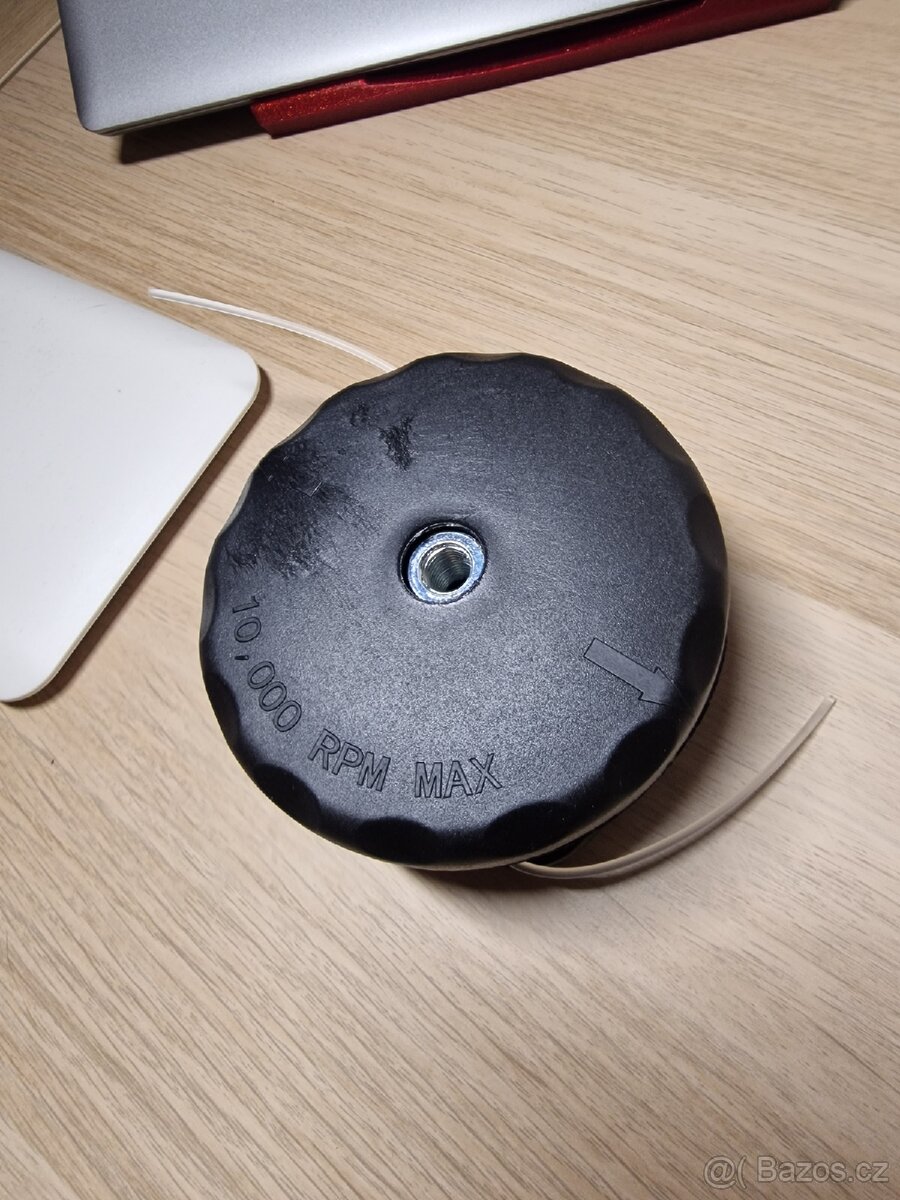 Aku křovinořez - 12