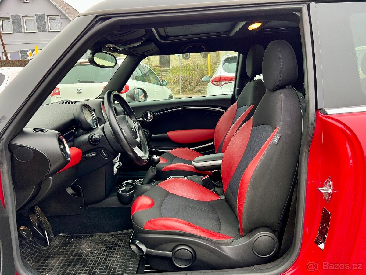 Mini Cooper Clubman 1.6d 80 kW Servis,Stav,Alu - 12