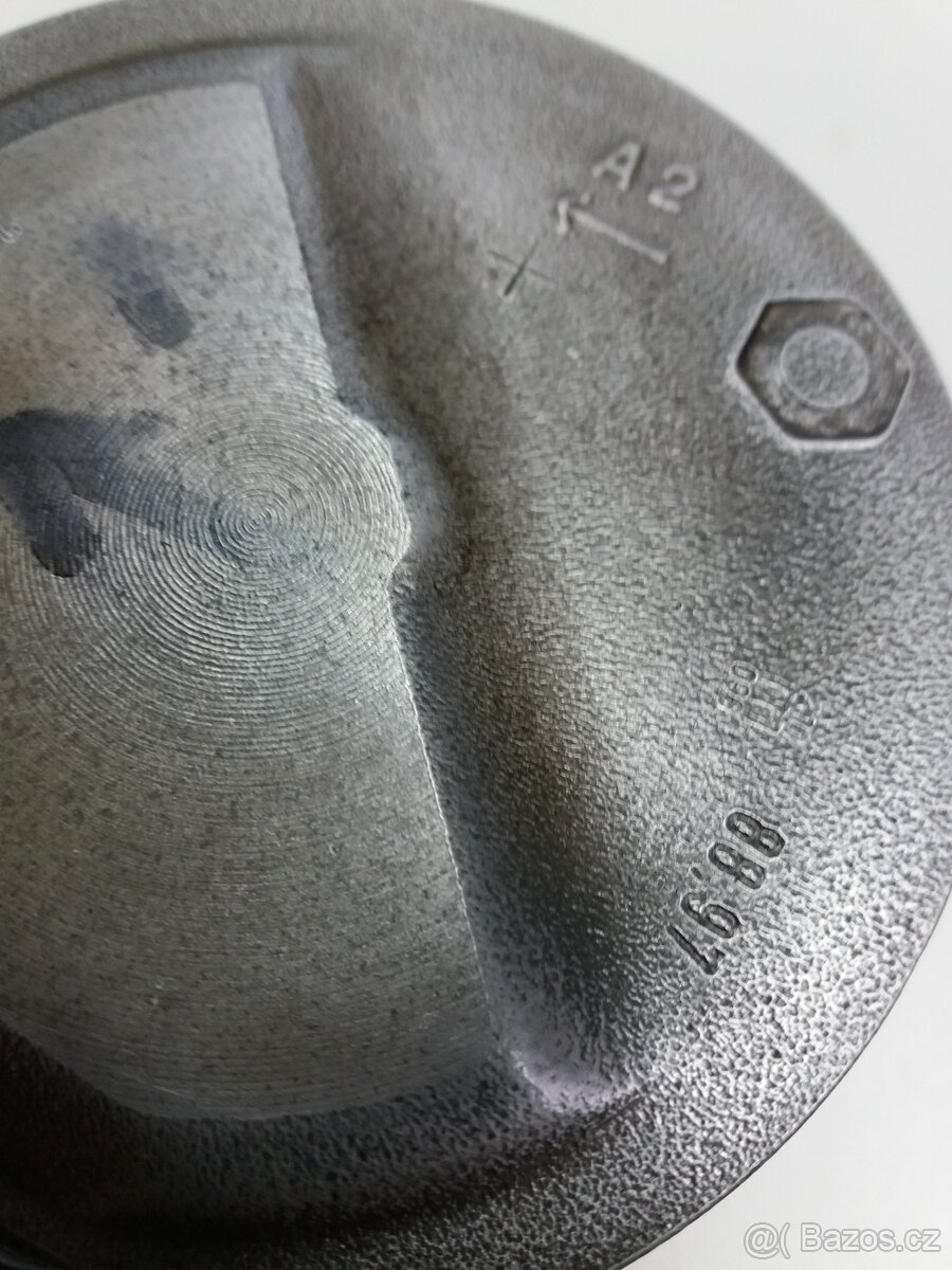 BMW E21 E10 E12 - M10 - Náhradní Díly 1 - 12