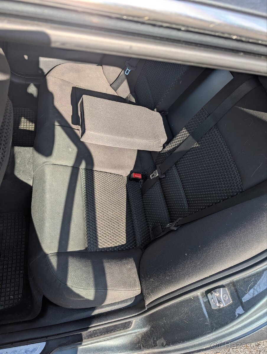 Bmw E91 318i manual 2012 - 12