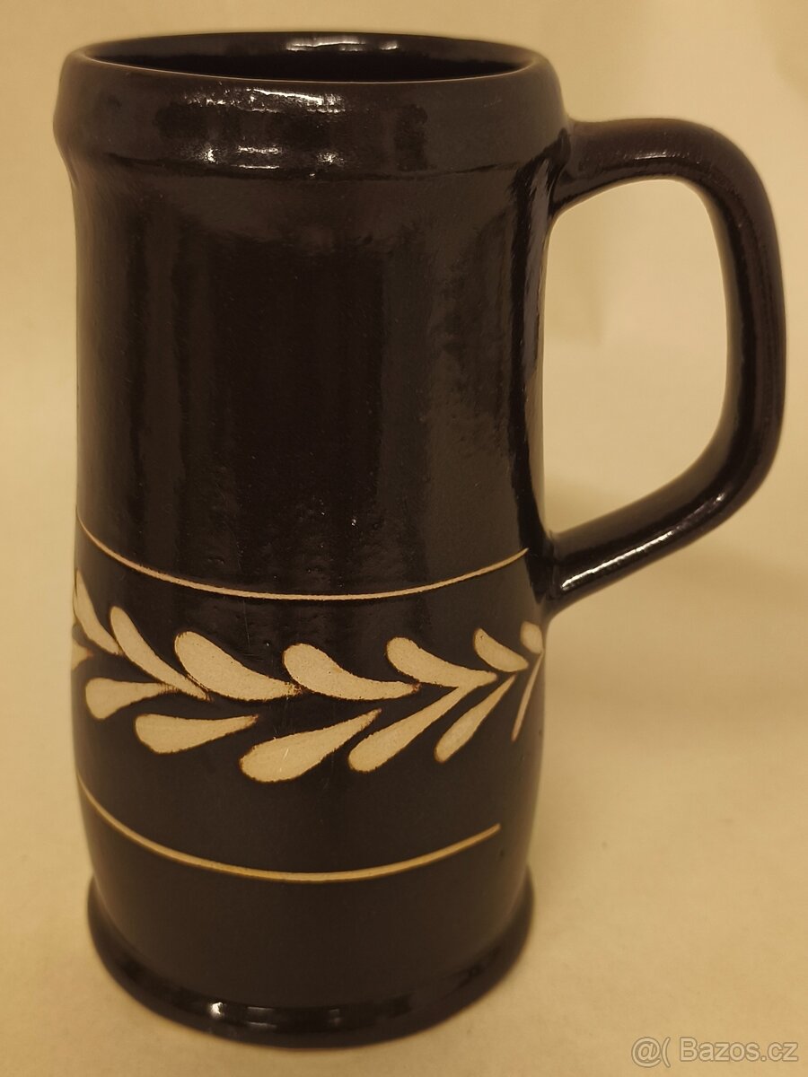 Korbel , půllitr - keramika - 12