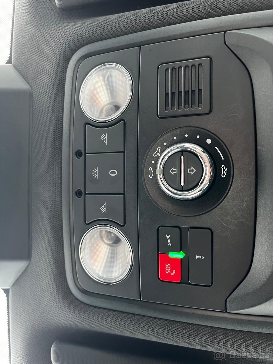 Škoda Octavia RS DSG 4x4 KOMBI CANTON TAŽNÉ PANORAMA - 12