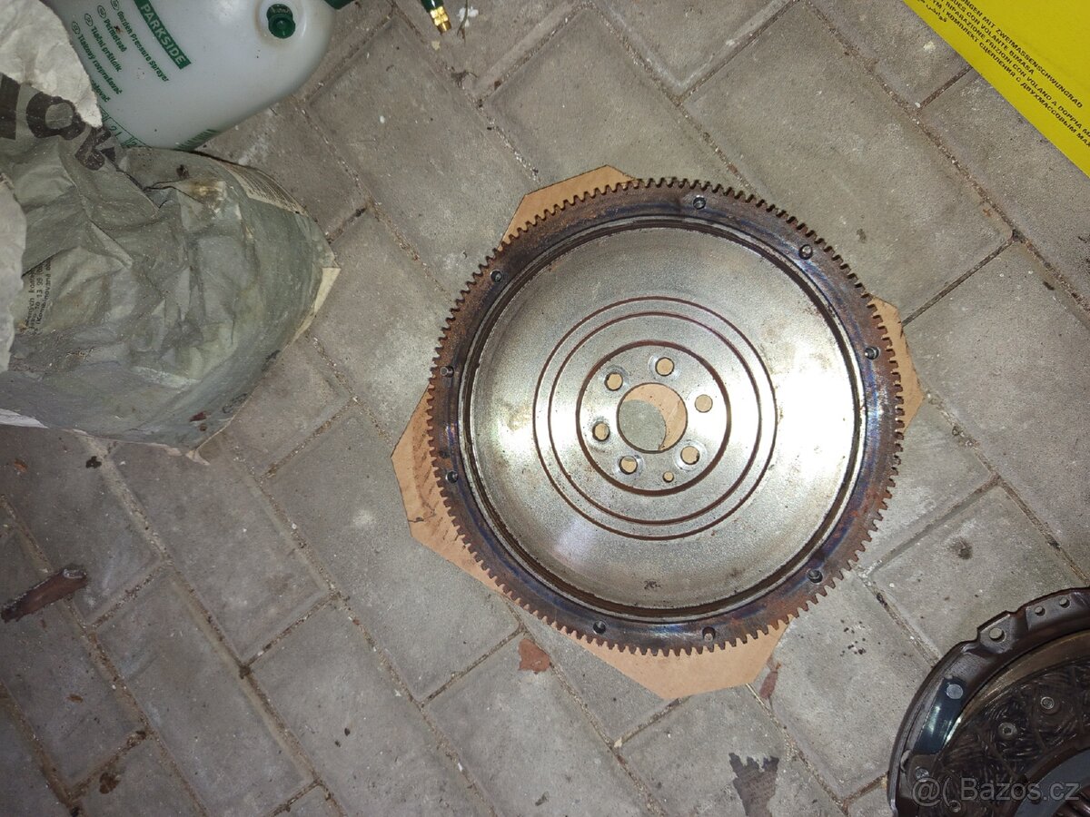 WV Golf 6 (Klič, Objímka žárovky, spojka) - 12