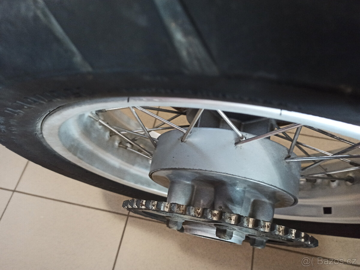 Kola na Triumph Tiger 955i - 12