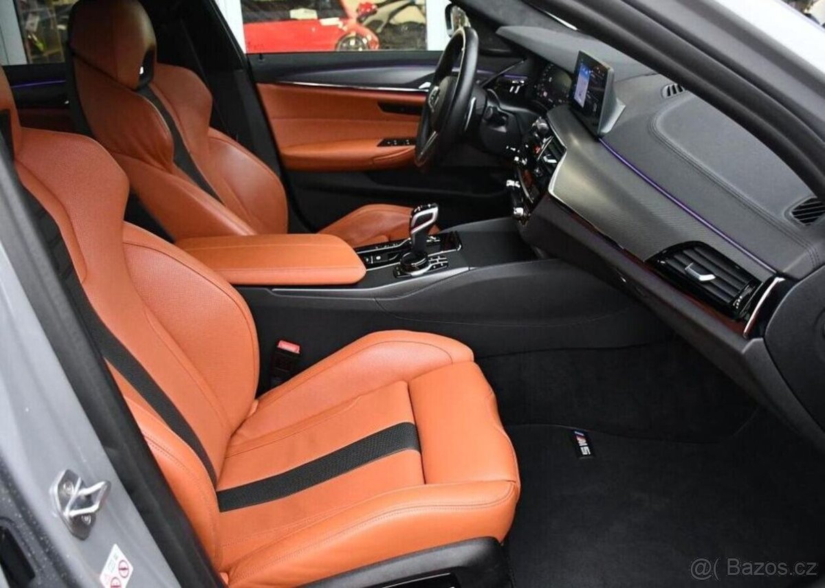 BMW M5 COMP.HUD H/K CARBON CERAMIC ČR - 12