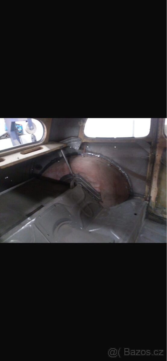 Karosérie Škoda Tudor 1101 dvoudvířko - 12