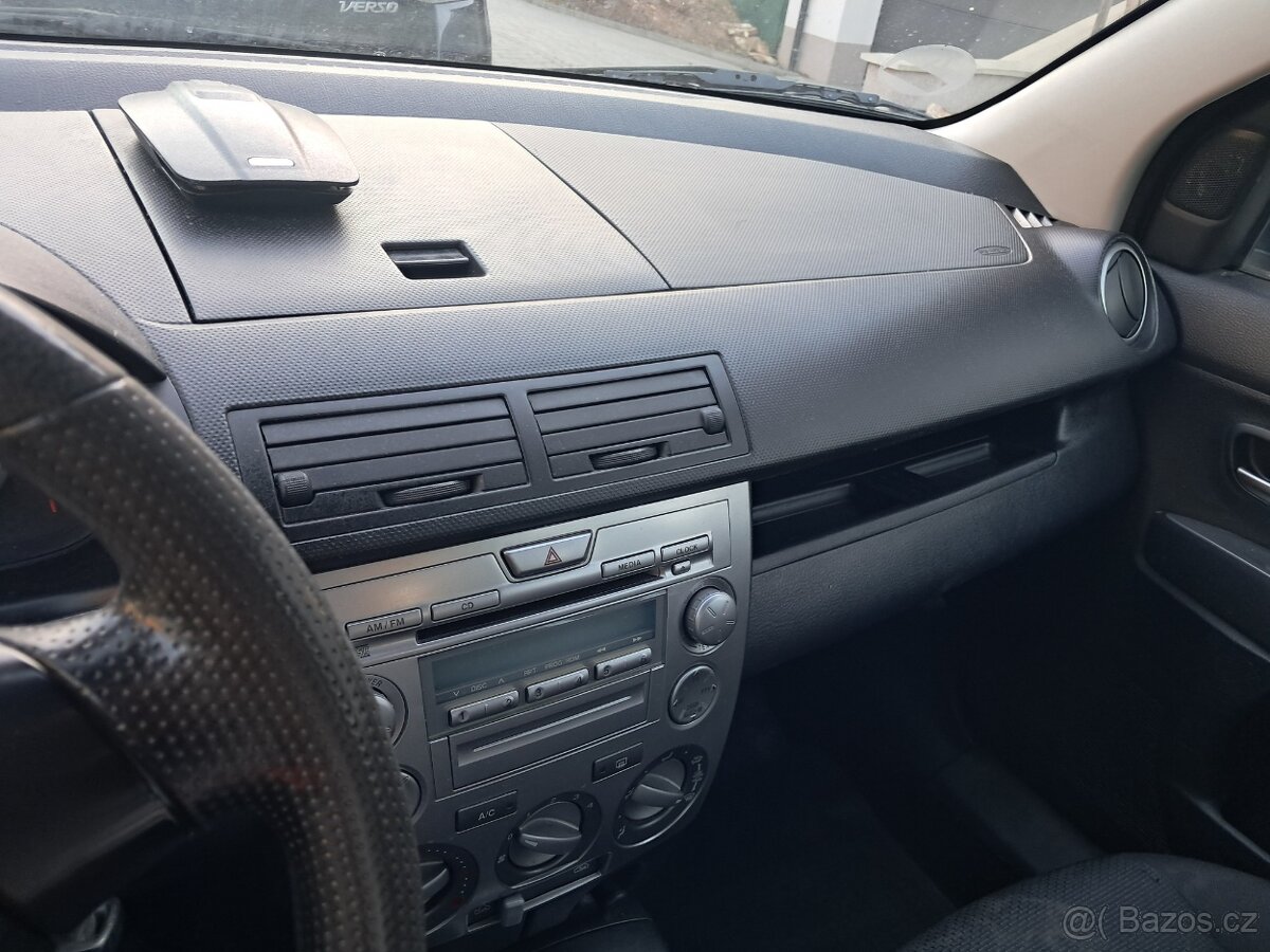 Mazda2 - 12