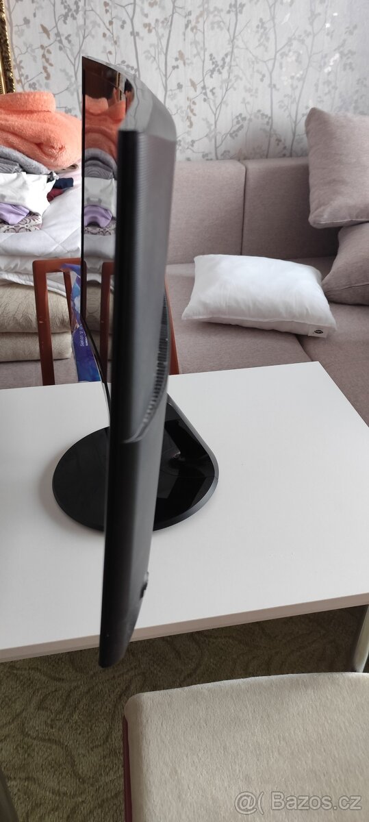 Monitor Samsung zakřivený 32" - 12