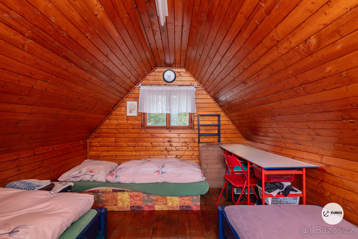 Roubená chalupa s pozemky o výměře 21.245m2 v obci Morávka - - 12