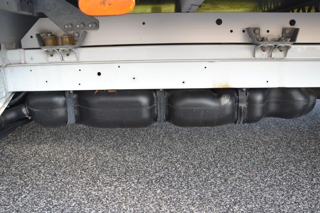 Mercedes-Benz Sprinter 316 hydr. čelo, velká výbava - 12