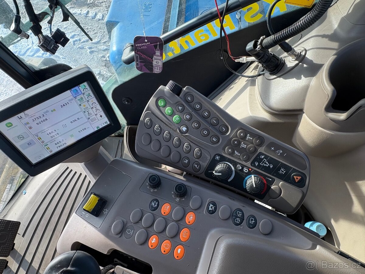 sklízecí řezačka John Deere 8600i - 12