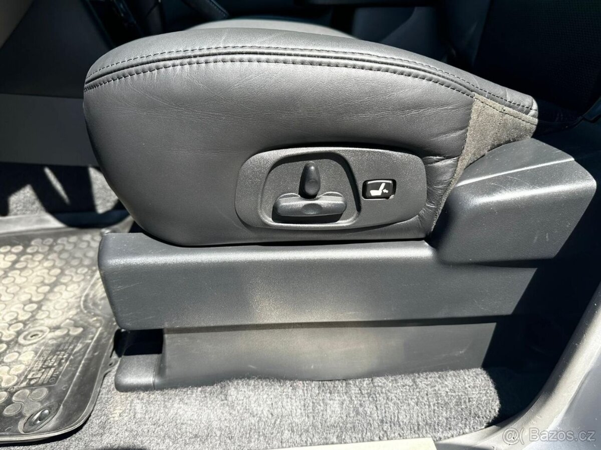 Mitsubishi Pajero 3.2 DI-D - 12